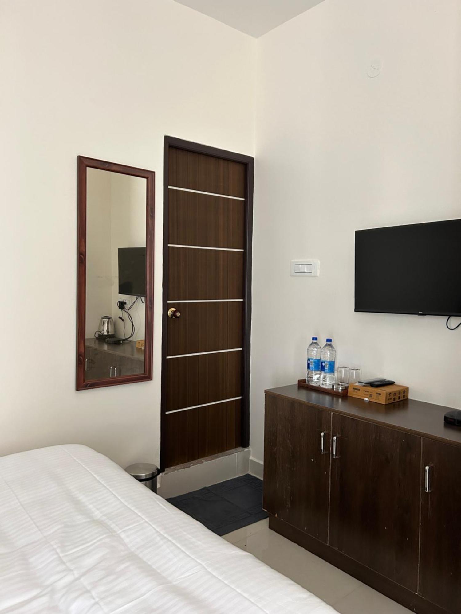 Sapphire Stayss เยลาคีรี ภายนอก รูปภาพ