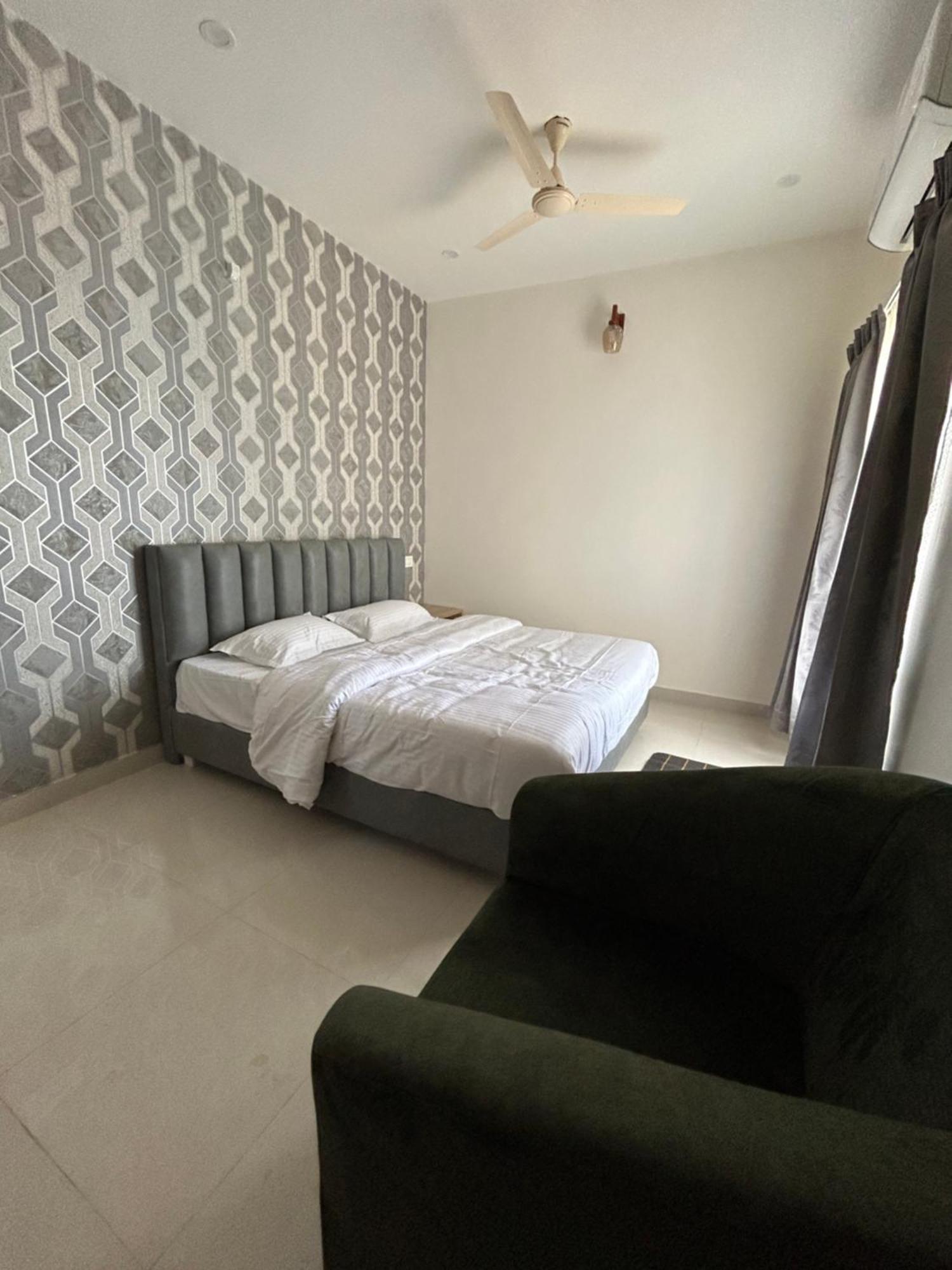 Sapphire Stayss เยลาคีรี ภายนอก รูปภาพ