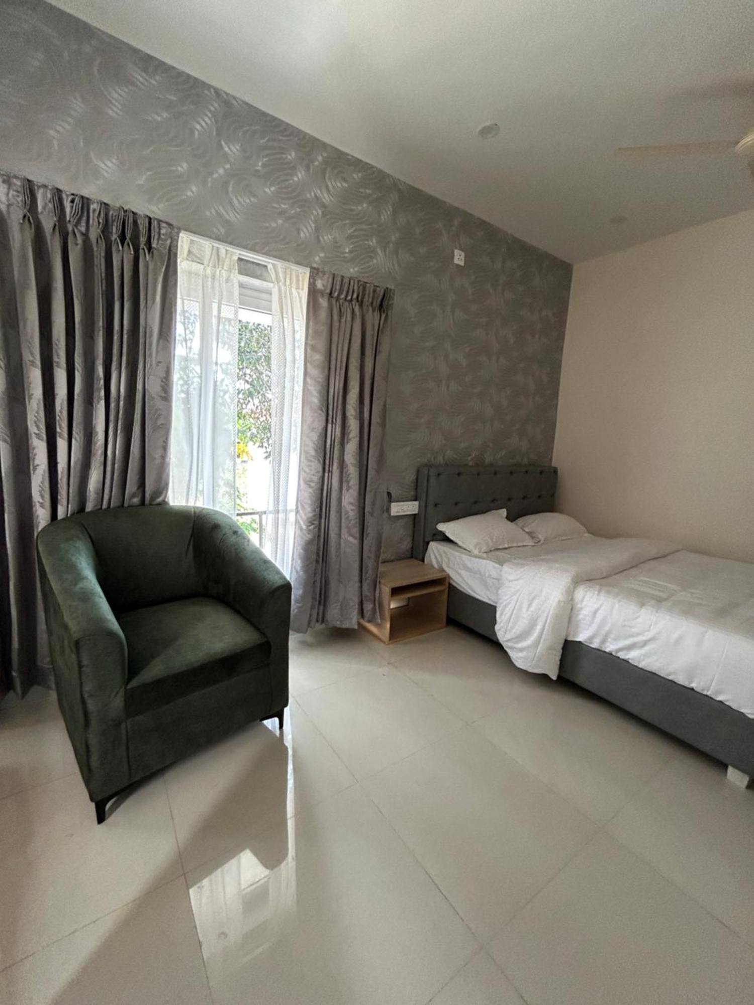 Sapphire Stayss เยลาคีรี ภายนอก รูปภาพ