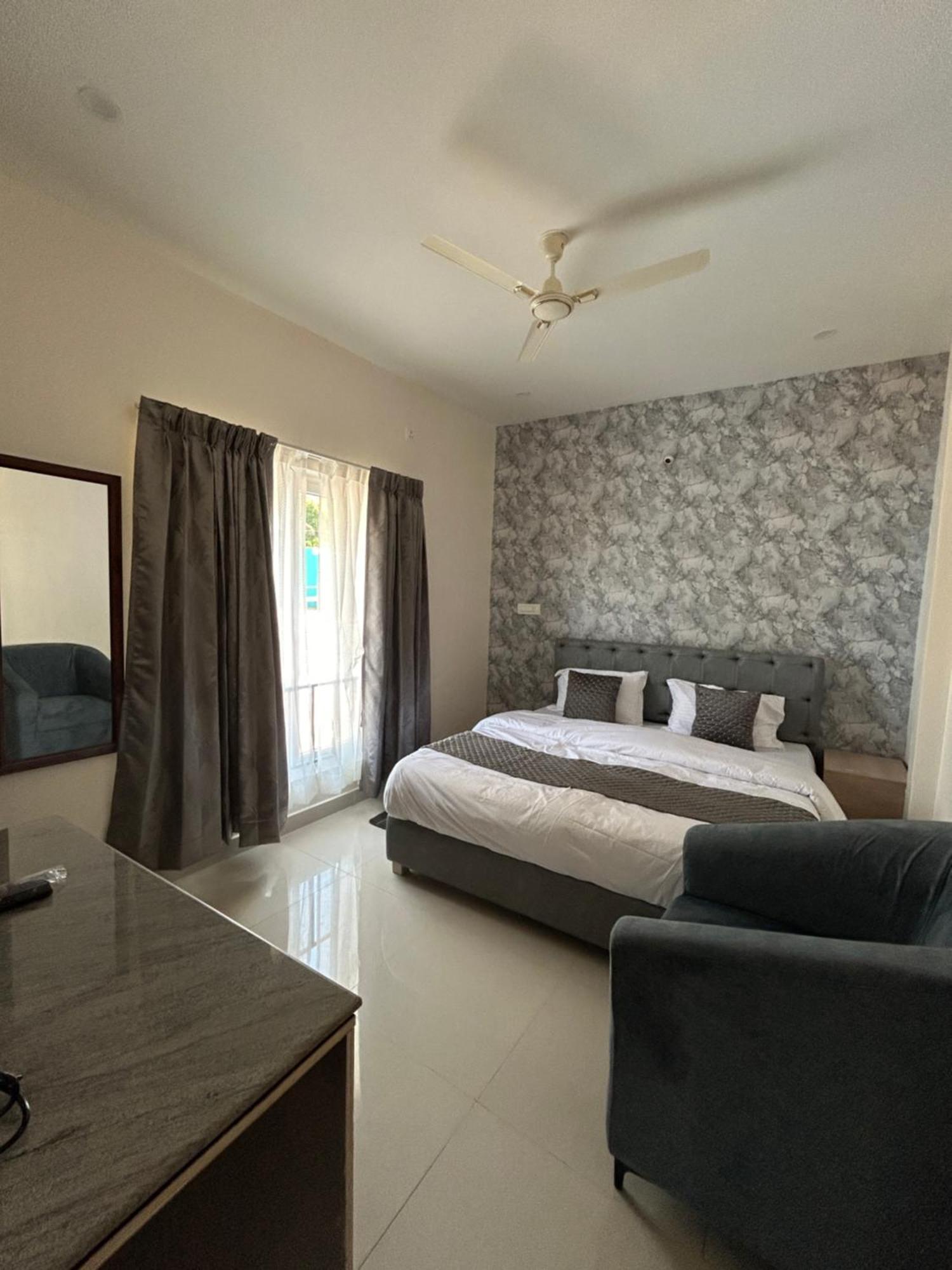 Sapphire Stayss เยลาคีรี ภายนอก รูปภาพ